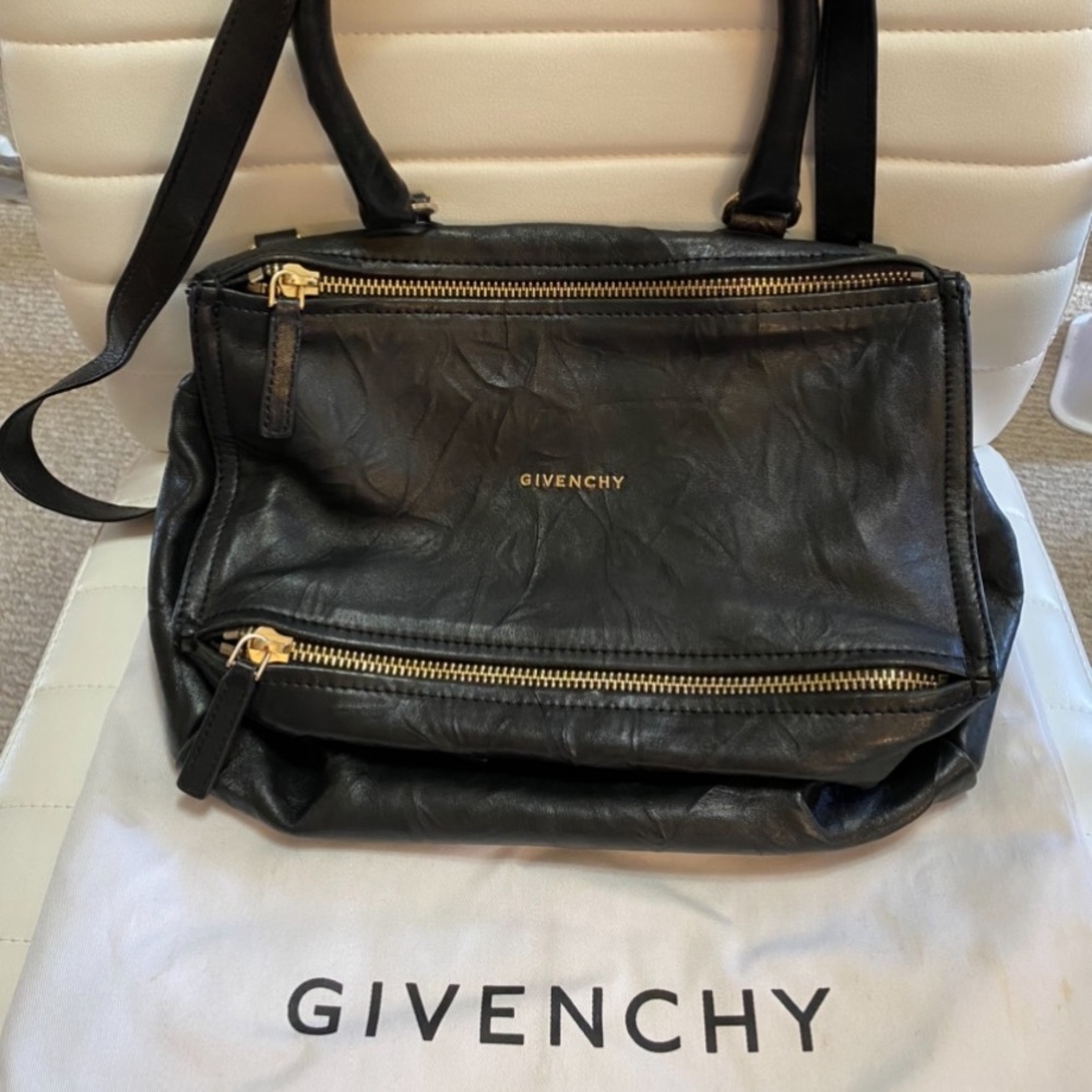 Givenchy Pandora
